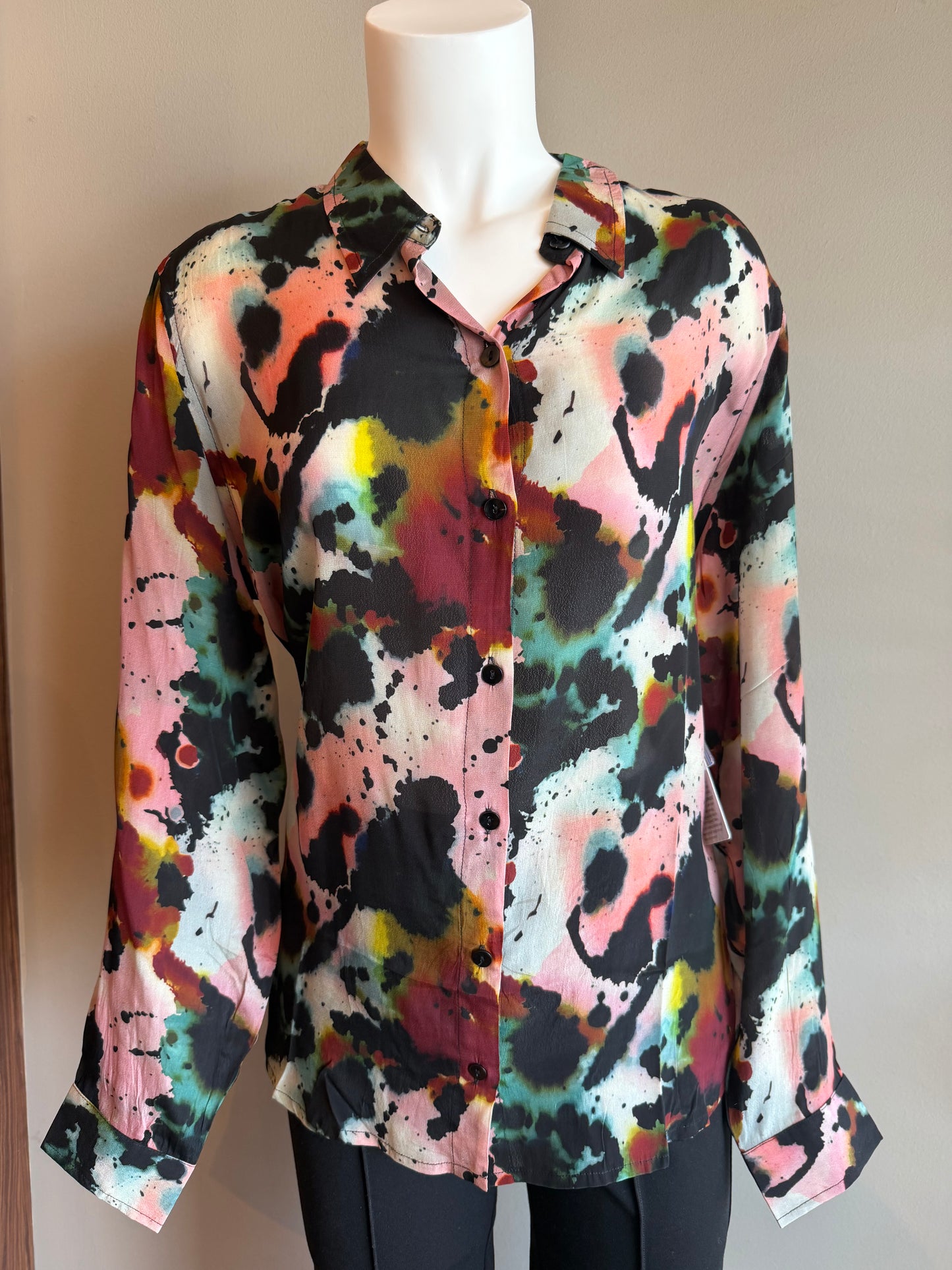 APNY BUTTON UP COLLARED SHIRT - MULTI