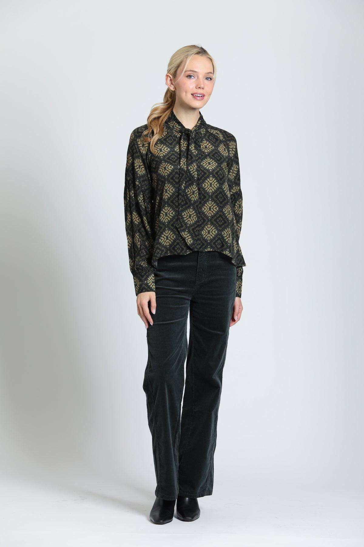 APNY BLOUSE WITH TIE DETAIL - GREEN MULTI
