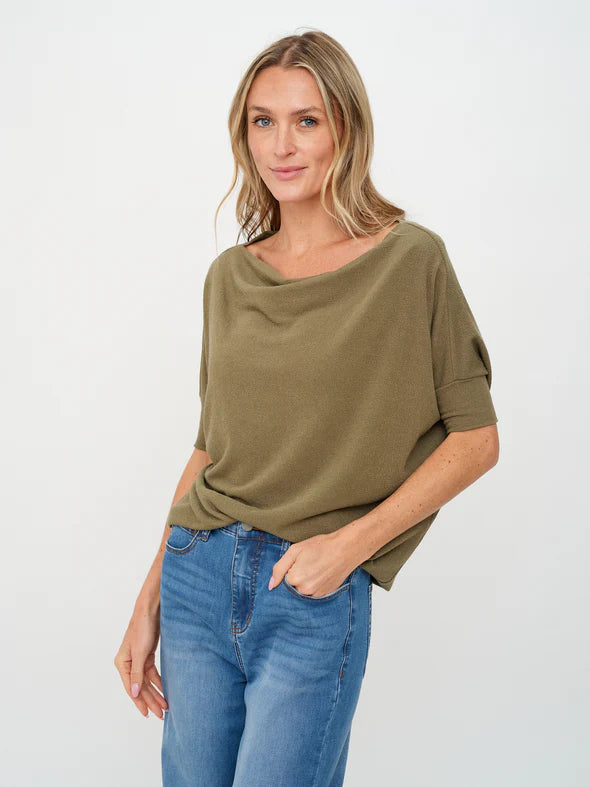 SIX/FIFTY SHORT-SLEEVE ANYWHERE TOP - OLIVE