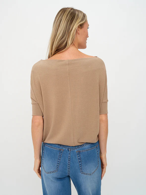 SIX/FIFTY SHORT-SLEEVE ANYWHERE TOP - TRUFFLE