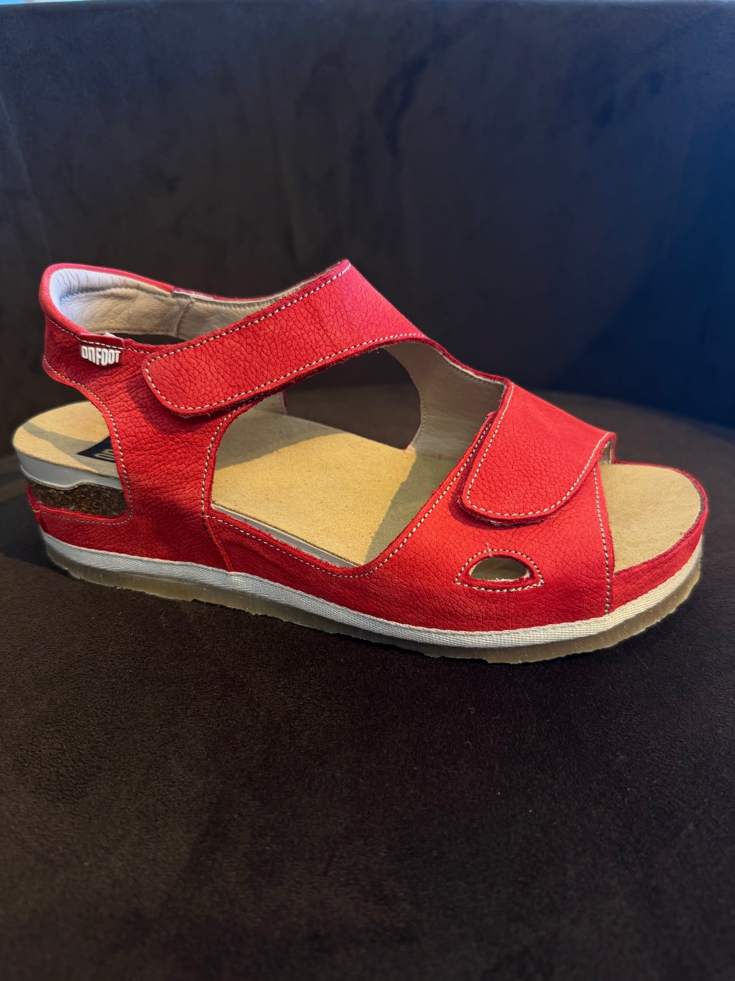 ON FOOT 255 - ROJO