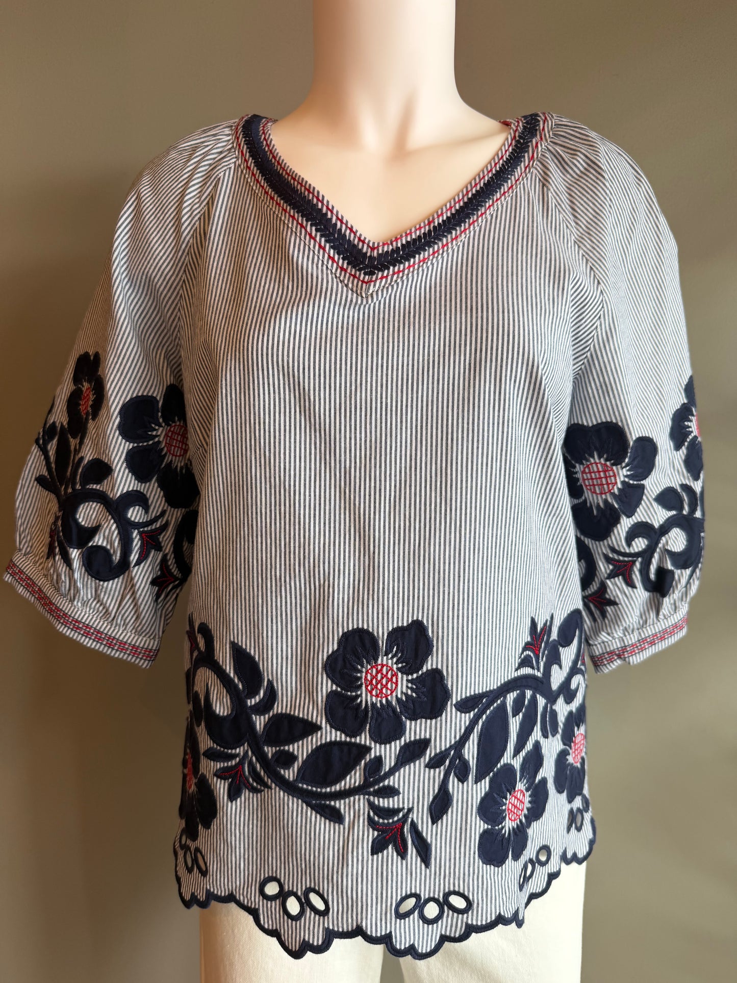 JOHN MARK FLORAL APPLIQUE STRIPED TOP - MULTI