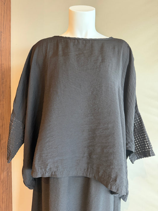 CUT LOOSE CROP TOP CHECK - BLACK