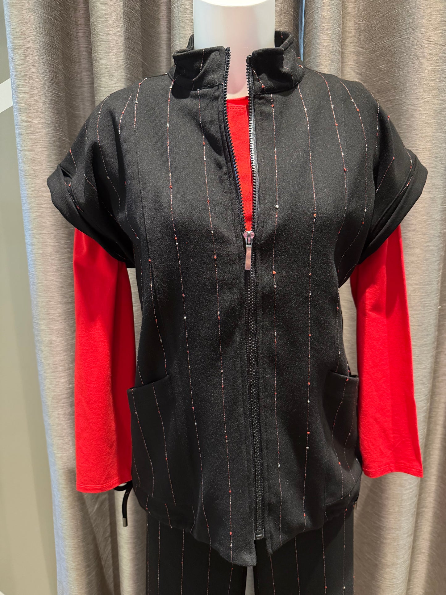 OLIVIA BY HABITAT PINSTRIPE TRAVEL VEST - BLACK MULTI