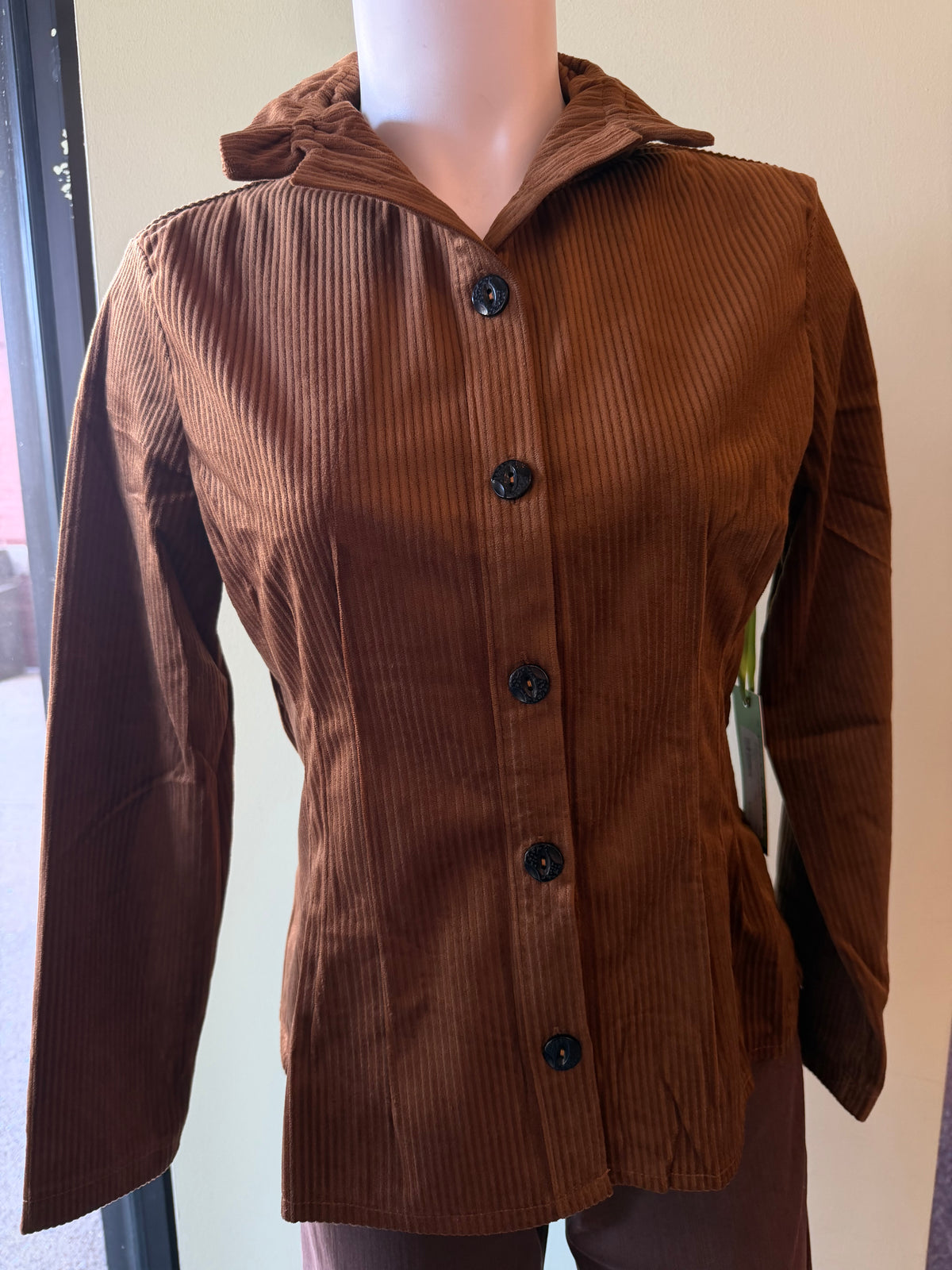 TRISHA TYLER SUEDE JACKET WITH WIRE - TAN