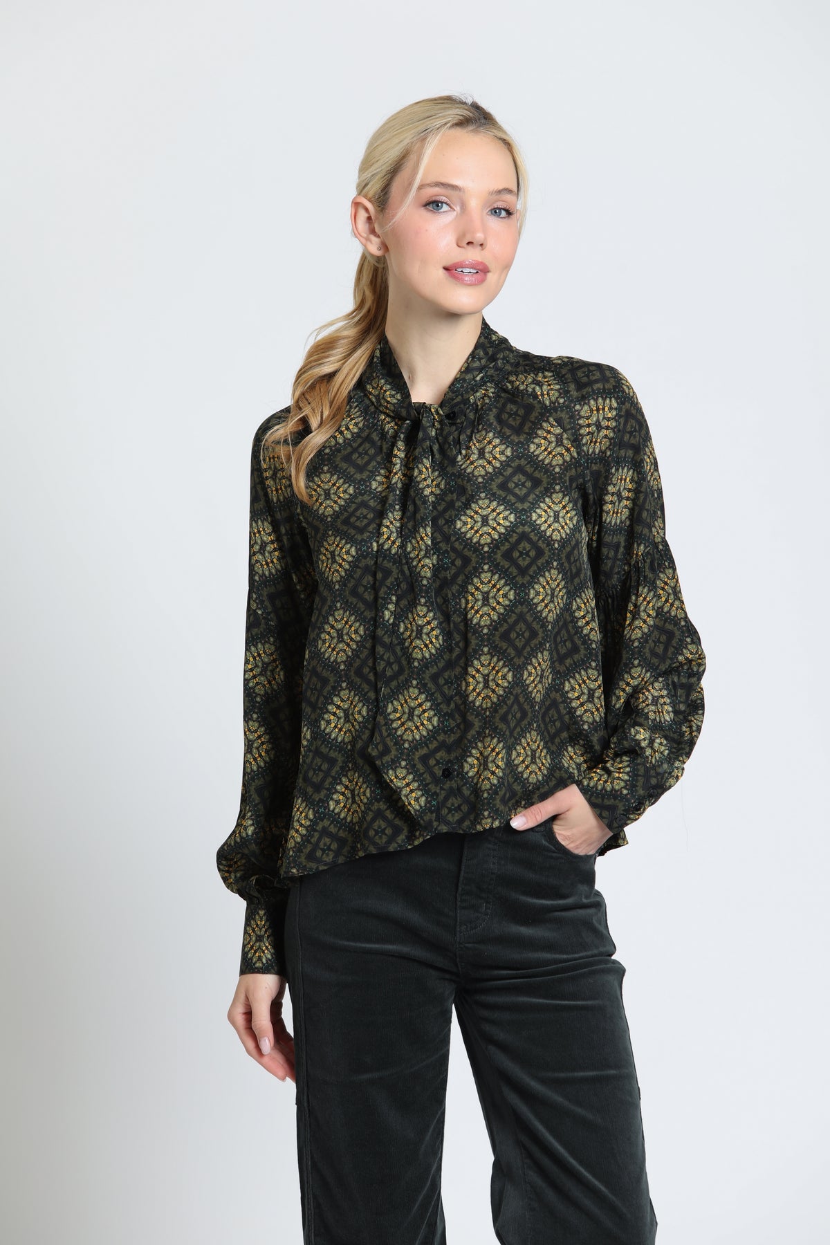 APNY BLOUSE WITH TIE DETAIL - GREEN MULTI
