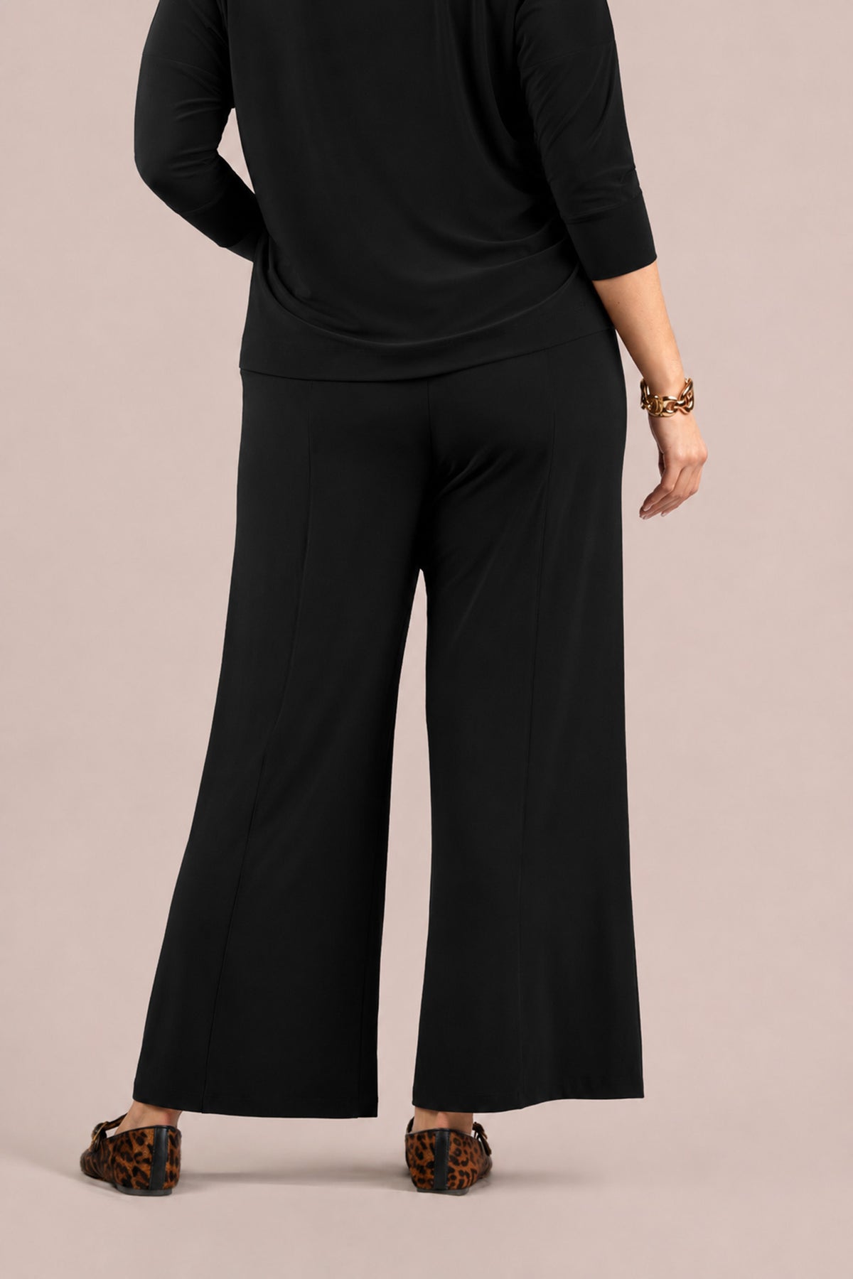 SYMPLI STRAIGHT AS IT SEAMS - BLACK